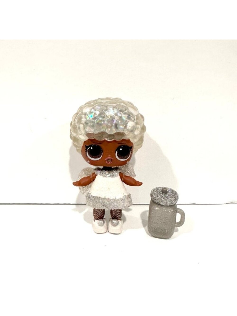 L.O.L. Surprise! Winter Disco Glitter Globe Bashful QT Doll